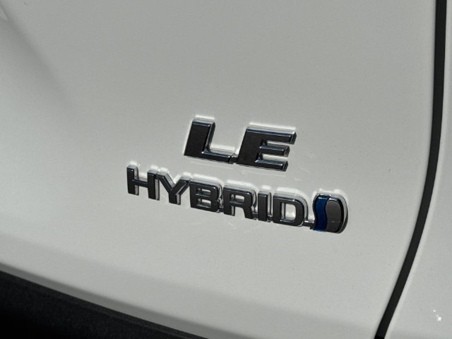 Certified 2021 Toyota RAV4 LE AWD/4WD image 13