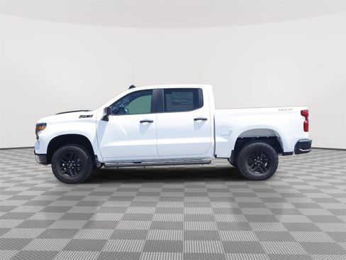 New 2026 Chevrolet Silverado 1500 Custom Trail Boss w/ LPO, Dark Essentials Package AWD/4WD image 7