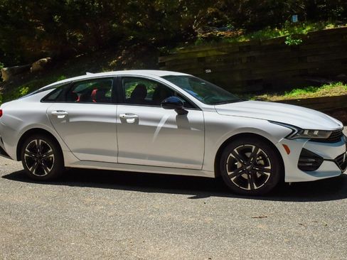 Used 2024 Kia K5 GT-Line w/ GT-Line Premium Package FWD image 10
