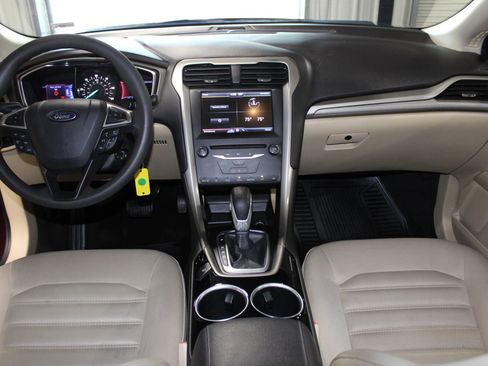 Used 2013 Ford Fusion SE image 13