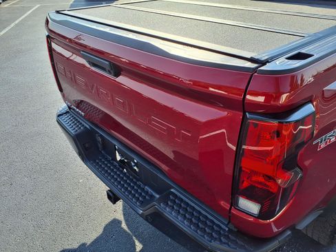 Used 2024 Chevrolet Colorado Trail Boss w/ Technology Package AWD/4WD image 26