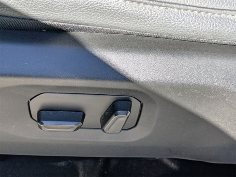 Used 2024 Jeep Wrangler Unlimited Sahara w/ Technology Group image 22