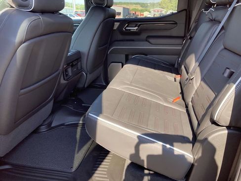 New 2025 GMC Sierra 1500 AT4X AWD/4WD image 12