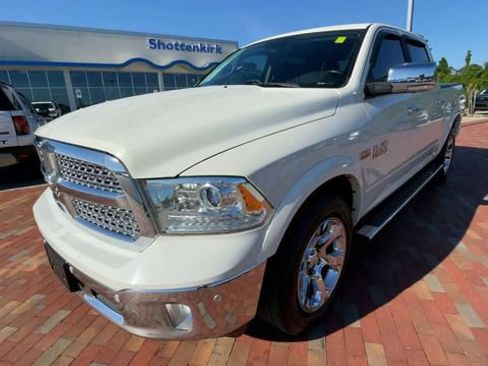 Used 2018 RAM 1500 Laramie w/ Convenience Group AWD/4WD image 5