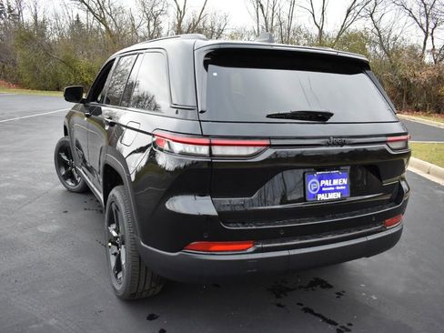 New 2025 Jeep Grand Cherokee Altitude AWD/4WD image 6