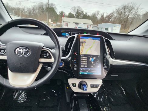 Used 2019 Toyota Prius Prime Premium w/ Carpet Mat Package image 32
