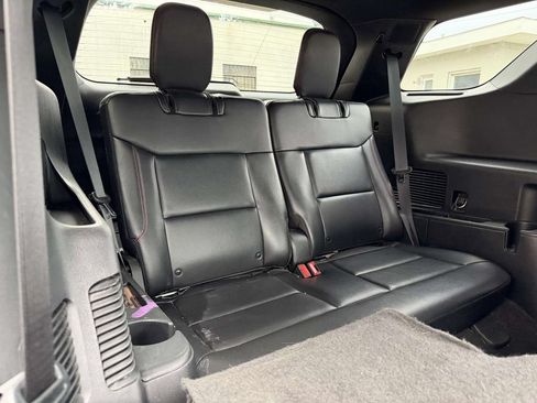 Used 2022 Ford Explorer ST-Line AWD/4WD image 19