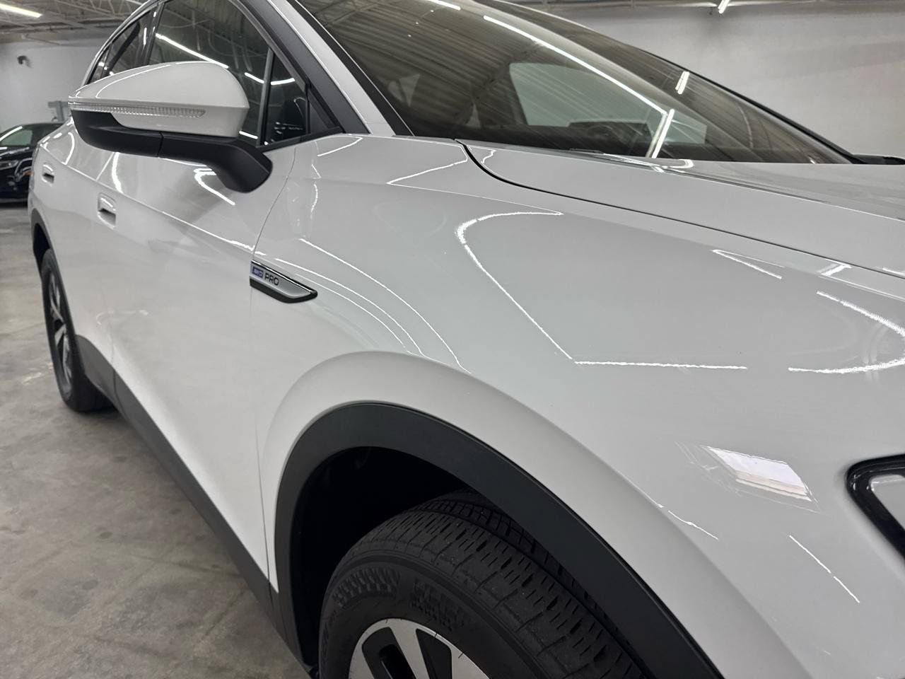 Used 2023 Volkswagen ID.4 Pro AWD/4WD image 5