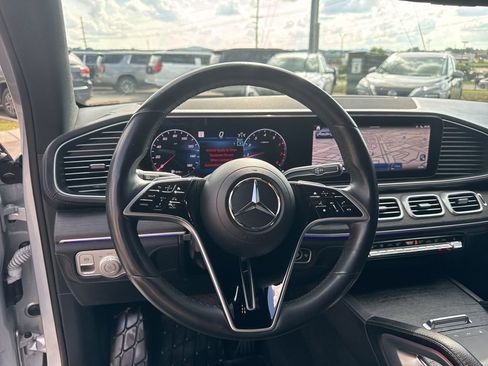 Used 2024 Mercedes-Benz GLE 450 4MATIC image 13