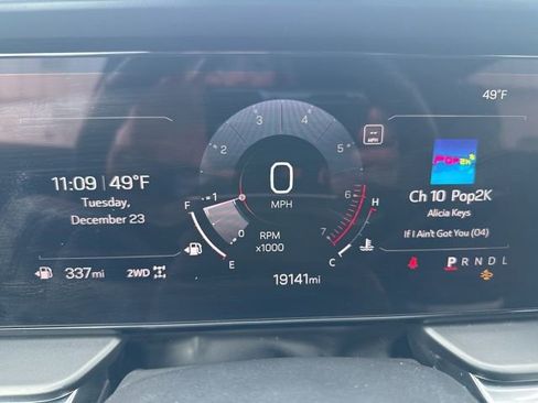 Used 2025 GMC Terrain Elevation image 16