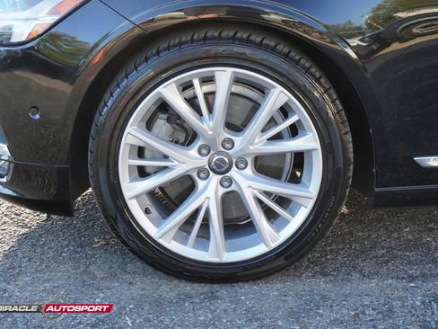 Used 2017 Volvo S90 T6 Inscription w/ Vision Package image 13