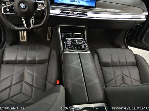 Used 2023 BMW 760i xDrive w/ Luxury Rear Seating Package AWD/4WD image 17