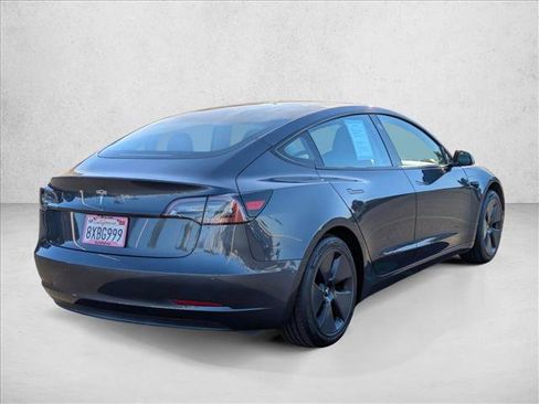 Used 2021 Tesla Model 3 Standard Range Plus image 5