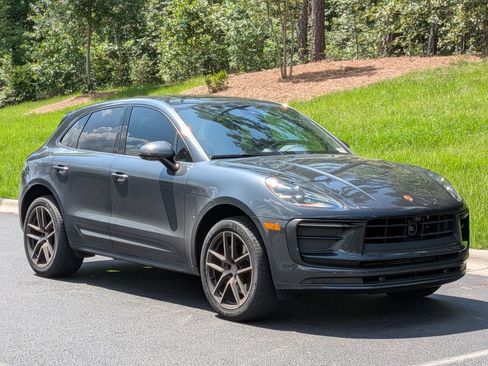 Certified 2026 Porsche Macan AWD/4WD image 26