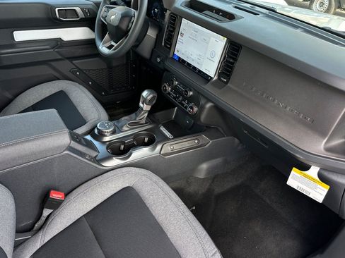 New 2026 Ford Bronco 2-Door AWD/4WD image 15