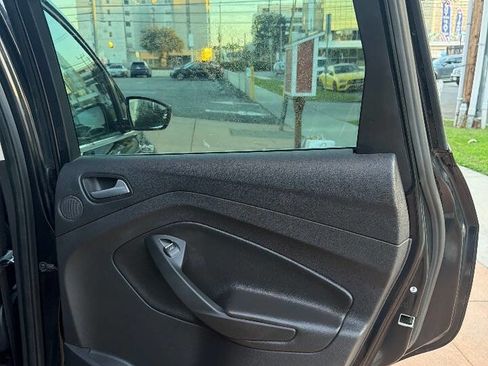 Used 2013 Ford C-MAX Energi SEL image 52