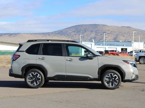 New 2026 Subaru Forester Premium AWD/4WD image 7