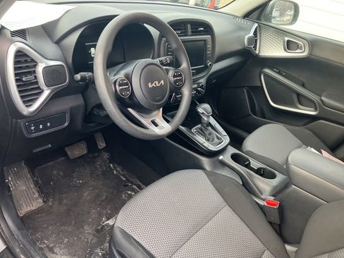 Used 2023 Kia Soul LX w/ Option Group 015 image 4