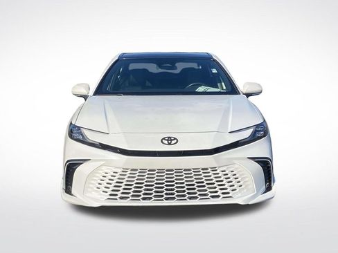 Used 2025 Toyota Camry XSE FWD image 2