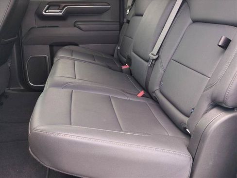 Certified 2025 GMC Sierra 1500 SLT RWD image 19