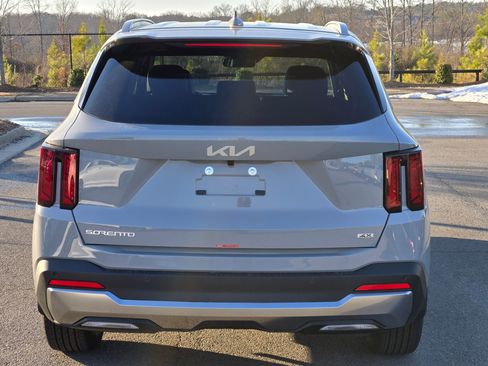 New 2026 Kia Sorento S AWD/4WD image 6