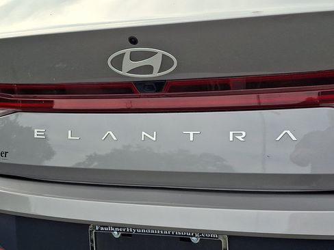 Certified 2024 Hyundai Elantra SEL w/ Convenience Package FWD image 32