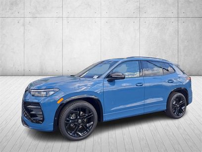 New 2025 Volkswagen Tiguan SE R-Line