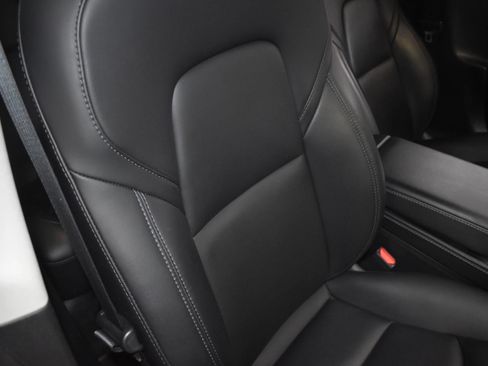 Used 2023 Tesla Model 3 Standard Range RWD image 10