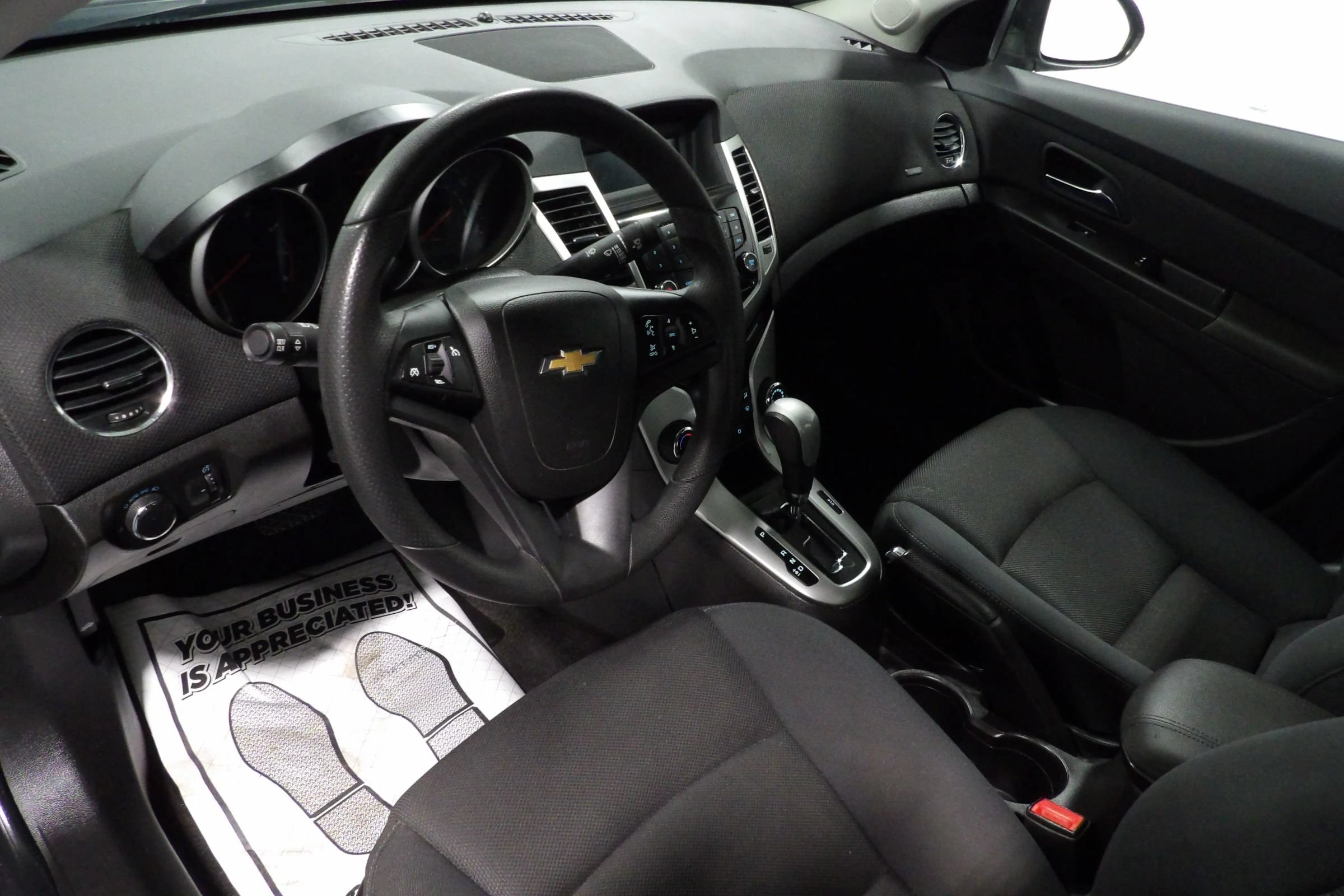 Used 2016 Chevrolet Cruze LT FWD image 7