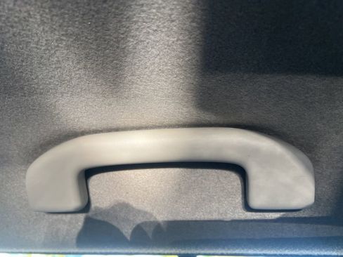 Used 2022 Nissan Kicks SV image 33