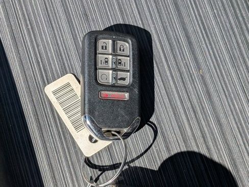 Used 2023 Honda Odyssey Touring image 34