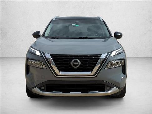 Used 2022 Nissan Rogue Platinum w/ Head-Up Display Package FWD image 2