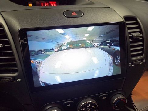 Used 2014 Kia Forte LX FWD image 25