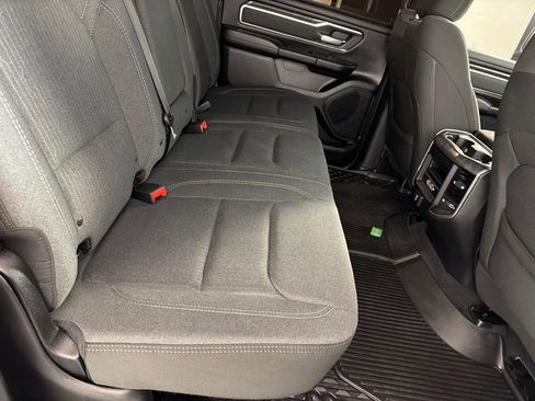 Used 2019 RAM 1500 Big Horn AWD/4WD image 19