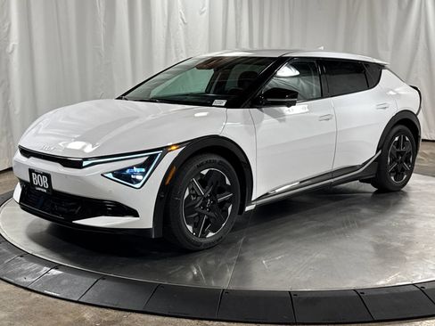 New 2026 Kia EV6 Wind AWD/4WD image 1