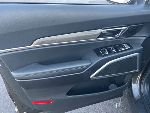 Certified 2022 Kia Telluride EX w/ EX Premium Package image 7