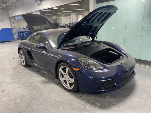 Used 2019 Porsche 718 Cayman image 23