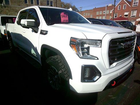 Used 2020 GMC Sierra 1500 AT4 w/ AT4 Premium Package image 1