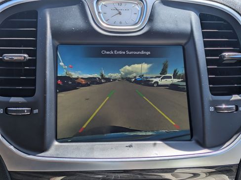 Used 2021 Chrysler 300 Touring L AWD/4WD image 23