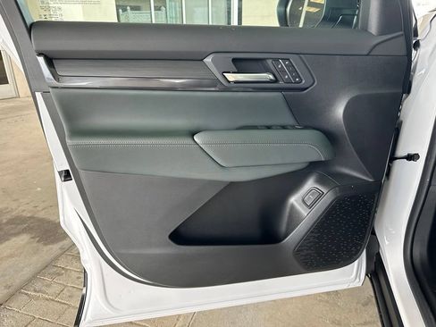 New 2027 GMC Terrain AT4 w/ Convenience Package III AWD/4WD image 10