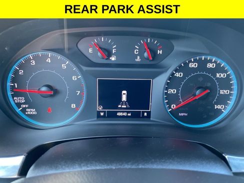 Used 2023 Chevrolet Traverse LT FWD image 16
