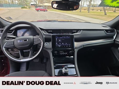 Used 2024 Jeep Grand Cherokee L Laredo w/ Trailer Tow Package AWD/4WD image 13