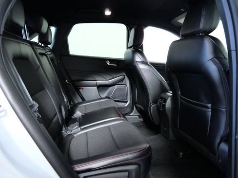 Certified 2025 Ford Escape ST-Line AWD/4WD image 12