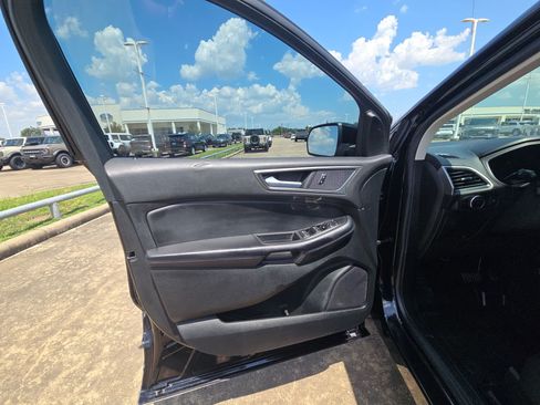 Used 2024 Ford Edge SE w/ Black Appearance Package AWD/4WD image 14