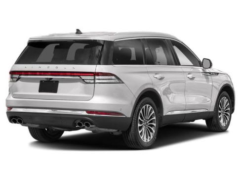 Used 2023 Lincoln Aviator Reserve w/ Jet Package AWD/4WD image 3