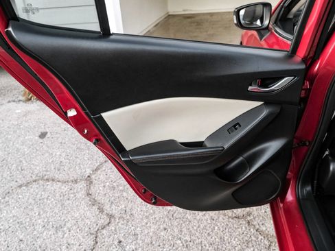 Used 2016 MAZDA MAZDA3 s Grand Touring image 49