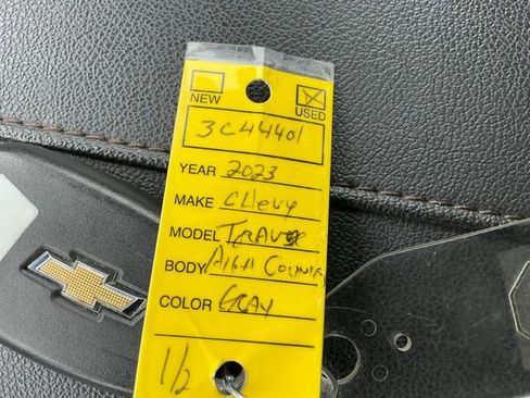 Used 2023 Chevrolet Traverse High Country image 39