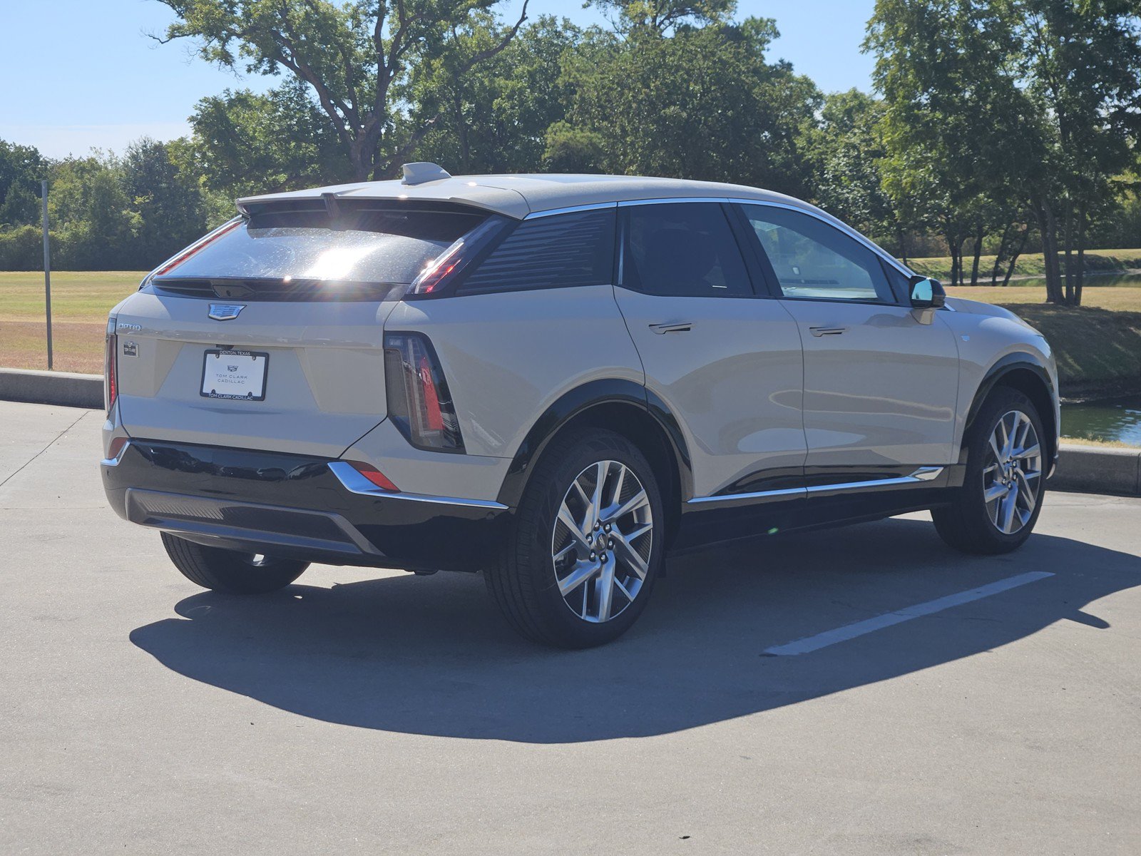 New 2027 Cadillac Optiq Luxury RWD image 4