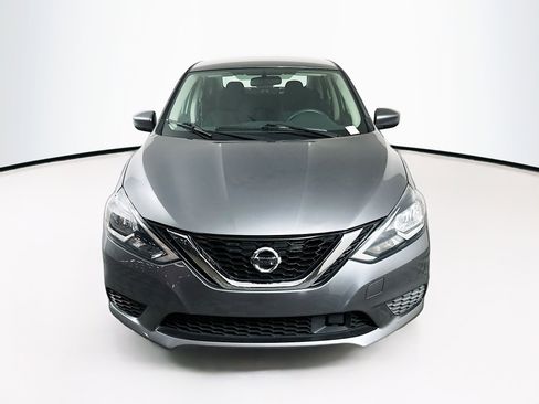 Used 2019 Nissan Sentra S image 2