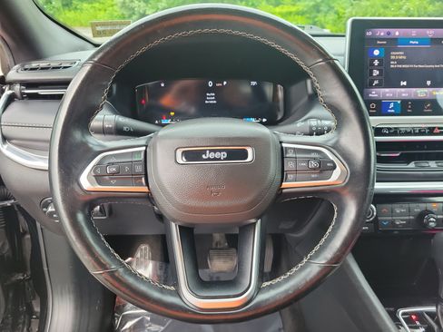 Used 2022 Jeep Compass High Altitude AWD/4WD image 21